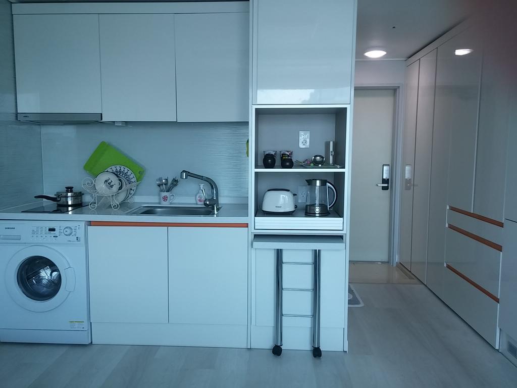 Haeundae City View26F Cozy House Пусан Екстериор снимка